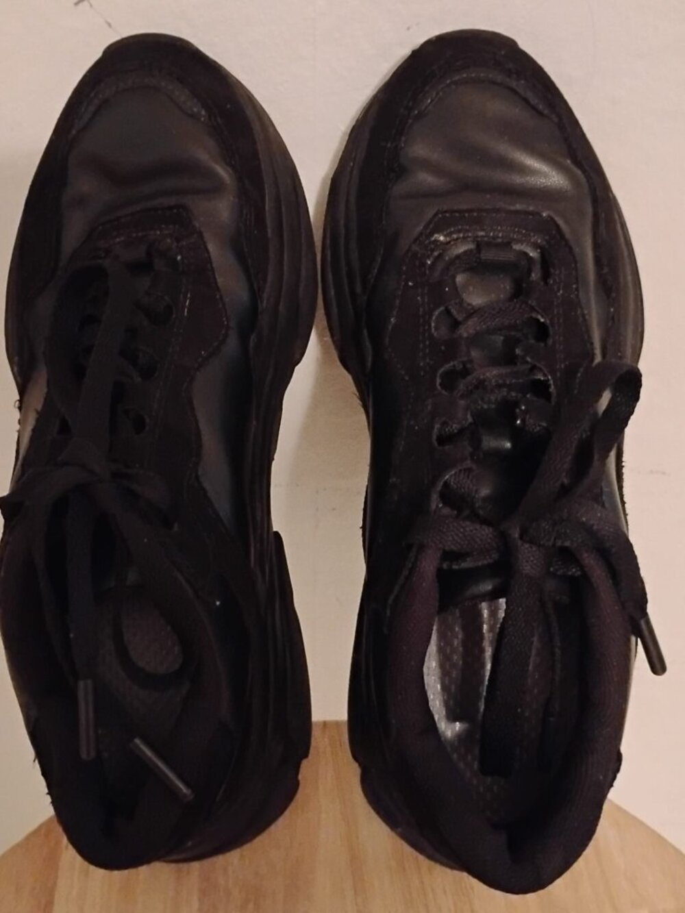H & M SNEAKERS 👟 USA8 UK 39